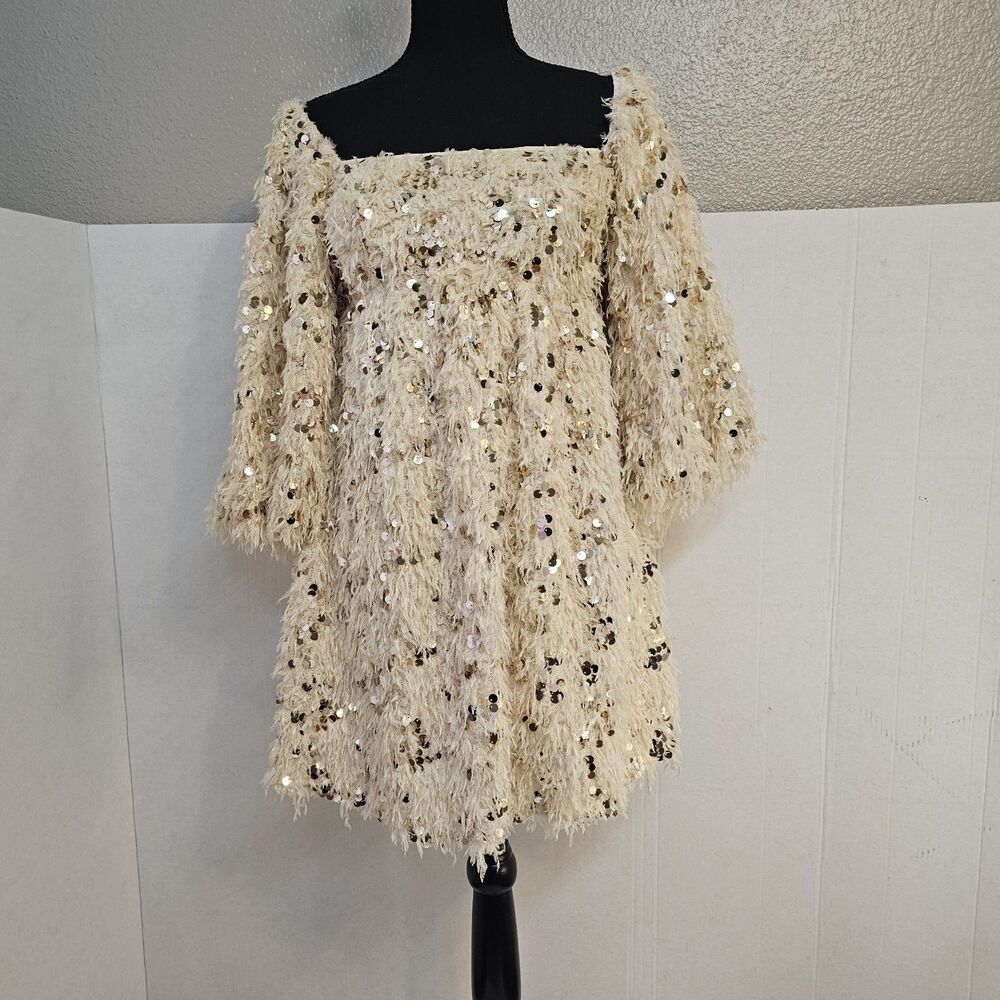 NWT Listicle Cream Short Dress Sz Sm Shaggy Texture Sequins Festive Modern G543